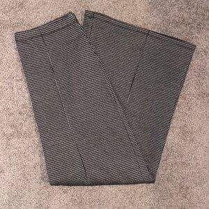 Max Studio London Black and White Houndstooth Wide Leg Pants